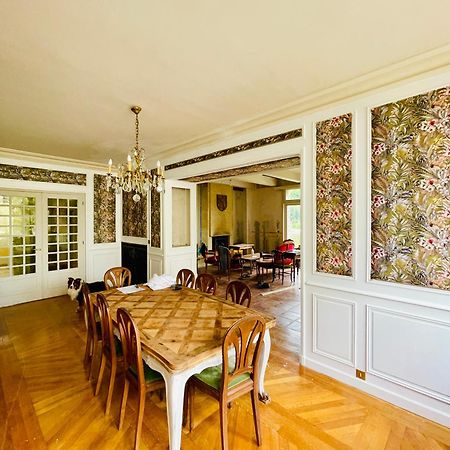 La Maison Au Toit Vert Еспалион Екстериор снимка