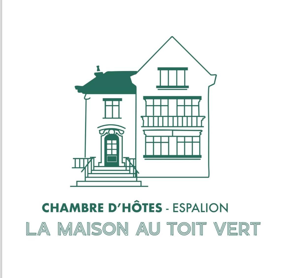 La Maison Au Toit Vert Еспалион Екстериор снимка
